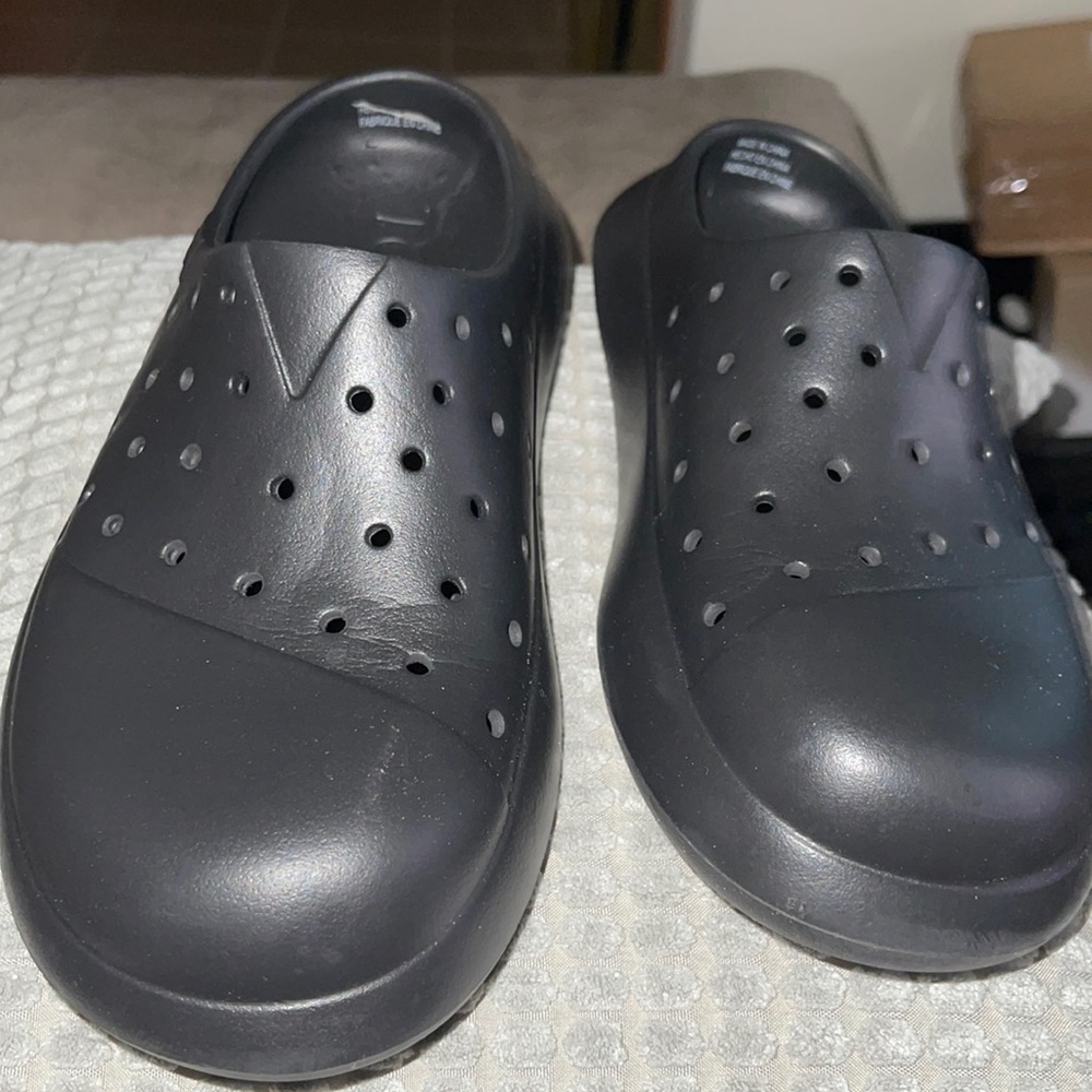 Toms Mules Size 7